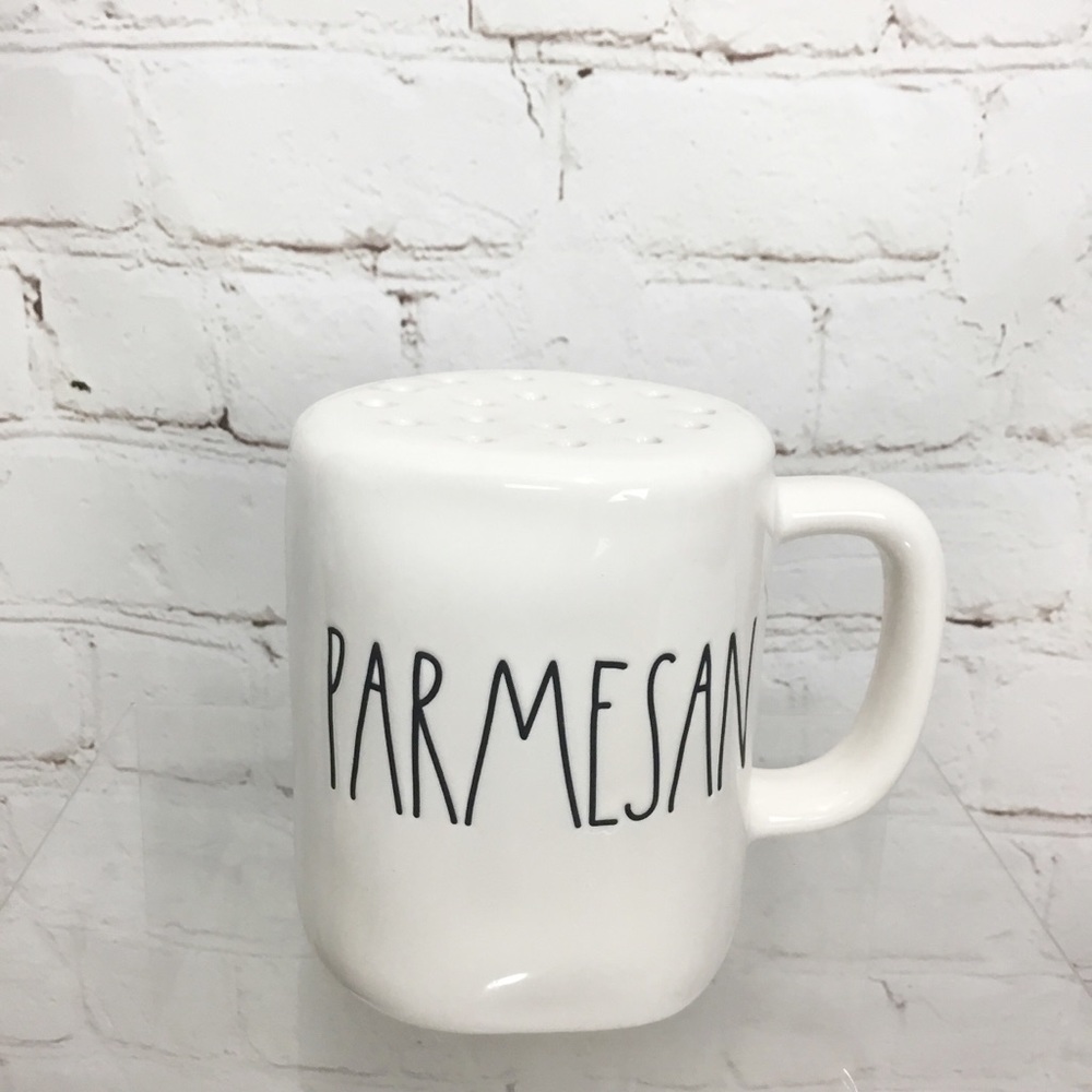 🚨FLASH SALE🚨Rae Dunn PARMESAN shaker